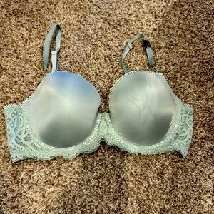 Beautiful greenish, dream angels, Demi double, padded bra from Victoria’s Secret